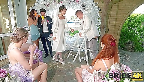 Brunette gets fucked and gets creampie in the public toilet