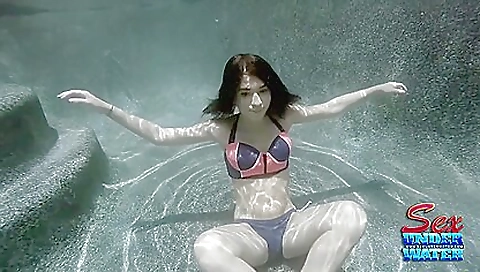 Busty teen model shows off her tight pussy and booty outdoors