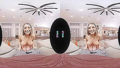Two beautiful teen porn girls are doing something in vr