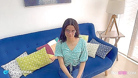 Curvy brunette babe gets a hot face after first BJ