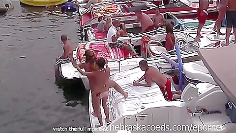 Outdoor amateur blonde with sexy outfit making out