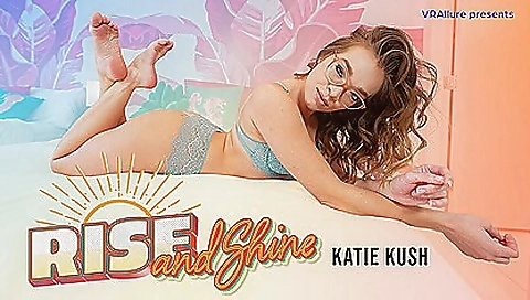 Brunette with a hot body enjoys fingering and masturbation